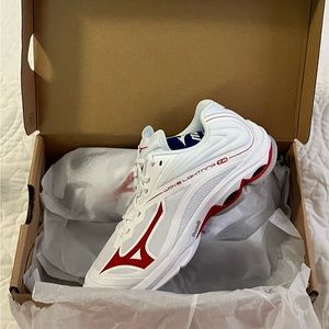Mizuno Wave Lightning Z6 volleyball shoes